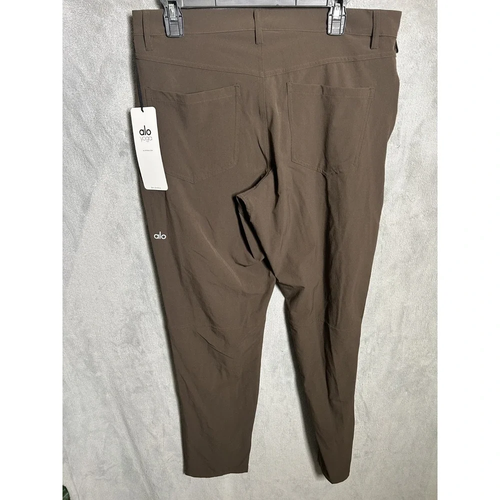 ALO Yoga Men's Day and Night Pants 34L Straight Leg Espresso Brown 34x34